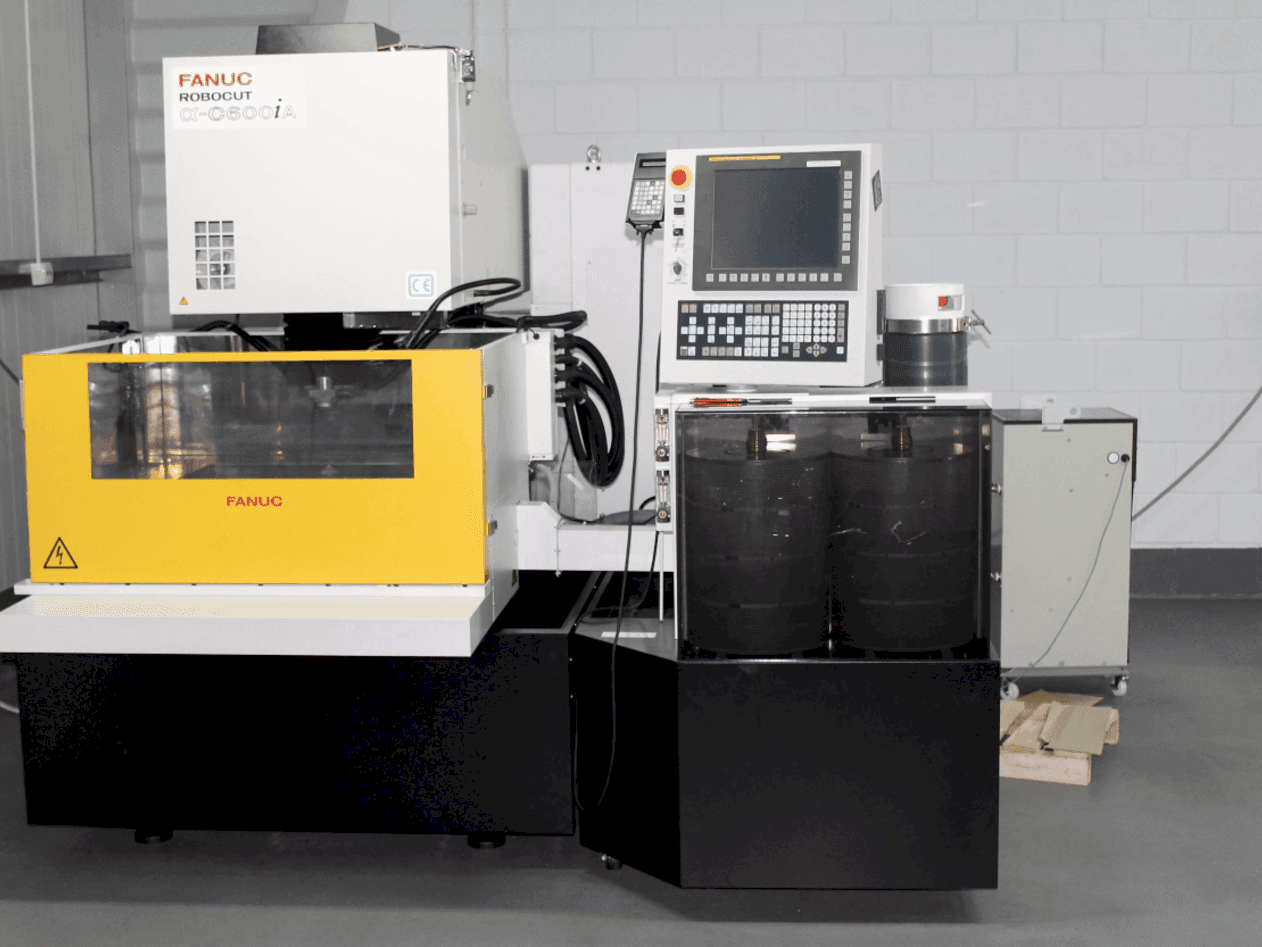 Front view of FANUC RoboCut Alfa C600iA  machine