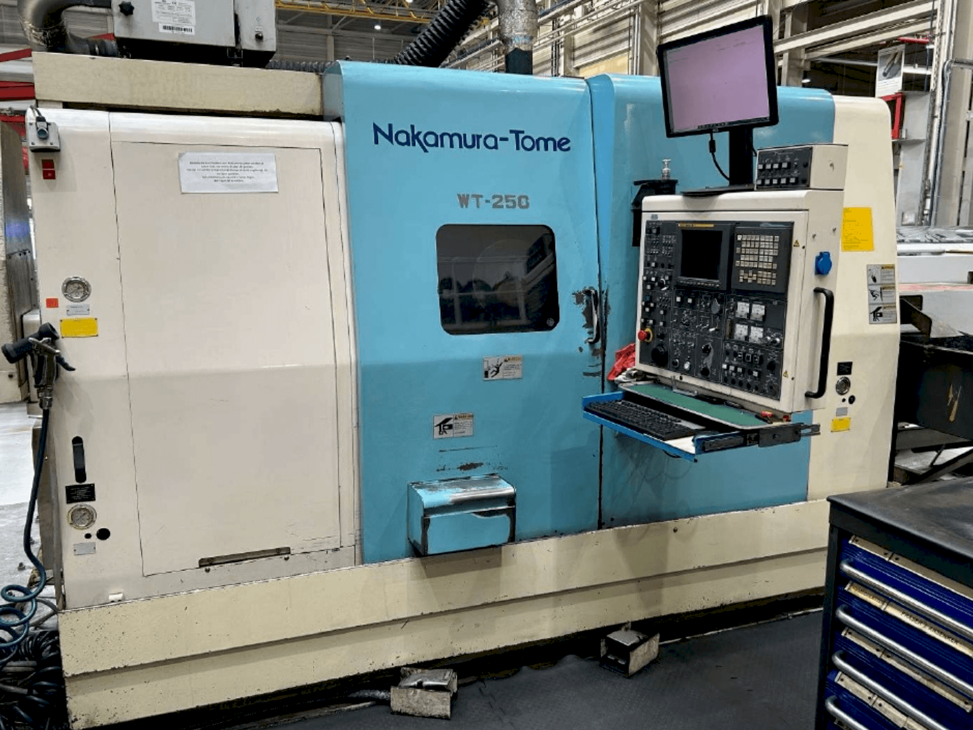 Front view of NAKAMURA-TOME WT 250  machine