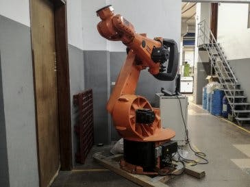 Left view of KUKA KR 150-2 (VKR C1) Machine