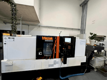 Front view of Mazak QuickTurn 250MA L  machine