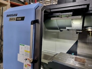 Front view of DOOSAN MYNX 6500  machine