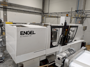 Front view of Engel e-motion 170/50 TL  machine