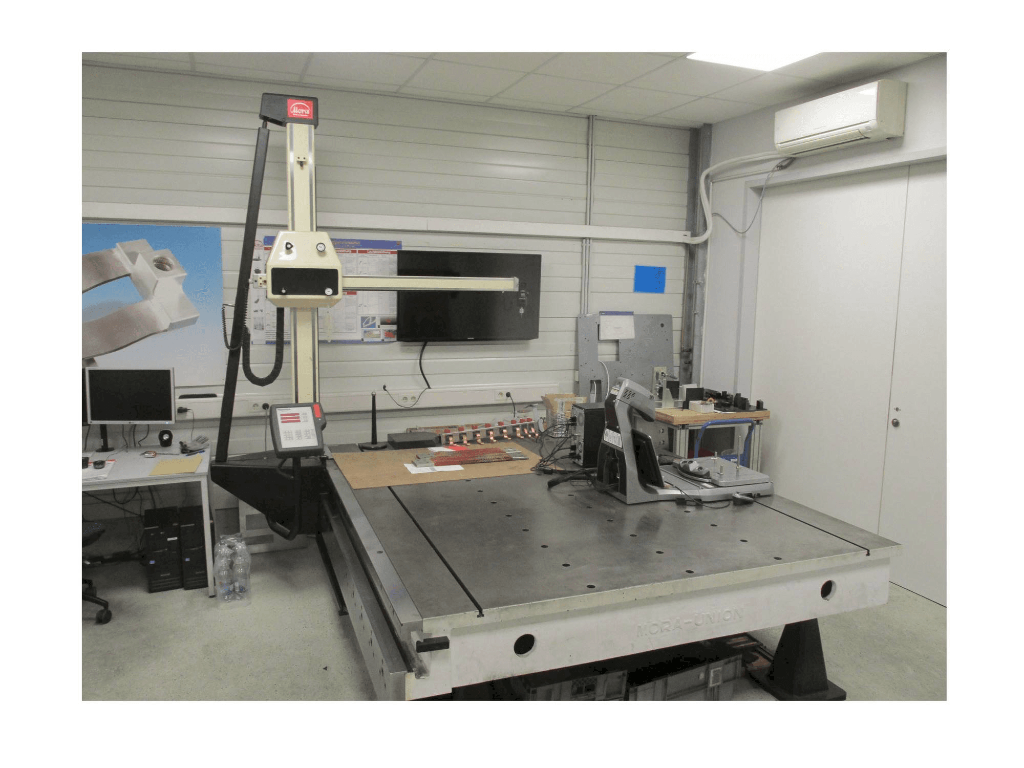 Front view of Mora Console Version Assistant machine